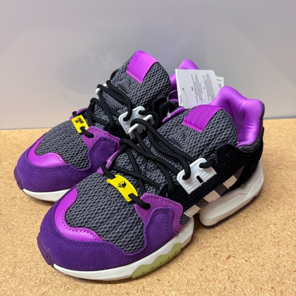 なつ 日本未入荷！超お勧めアディダス ZX 22 BOOST SHOES☆お早めに